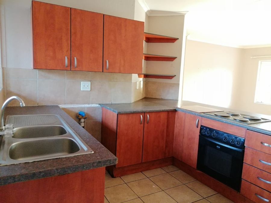 2 Bedroom Property for Sale in Rustenburg Central North West